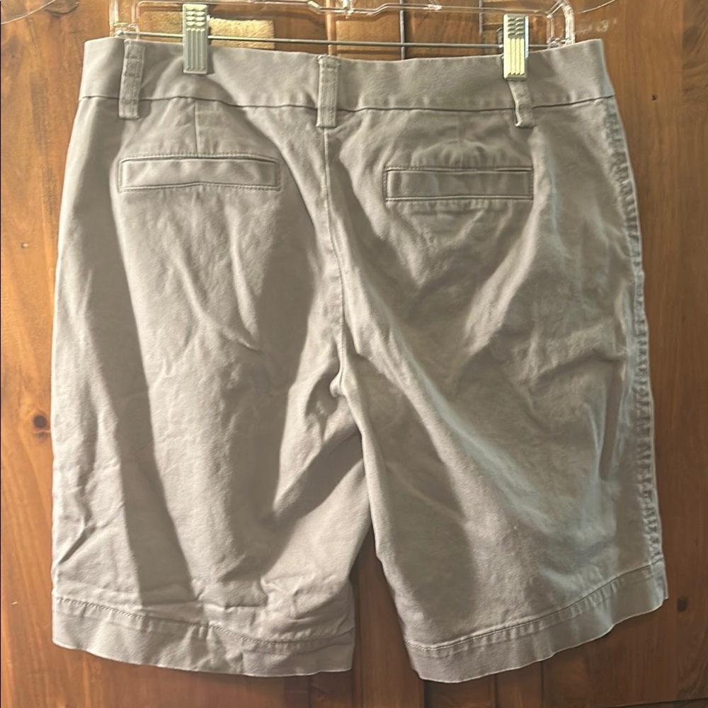 NWOT Classic Gray Women's Shorts - Picture 3 of 6